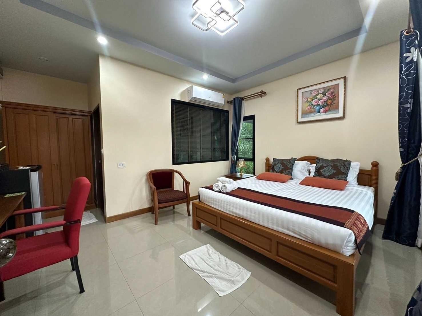 Capital O 75518 Baan Rose Resort Ao Luk Экстерьер фото