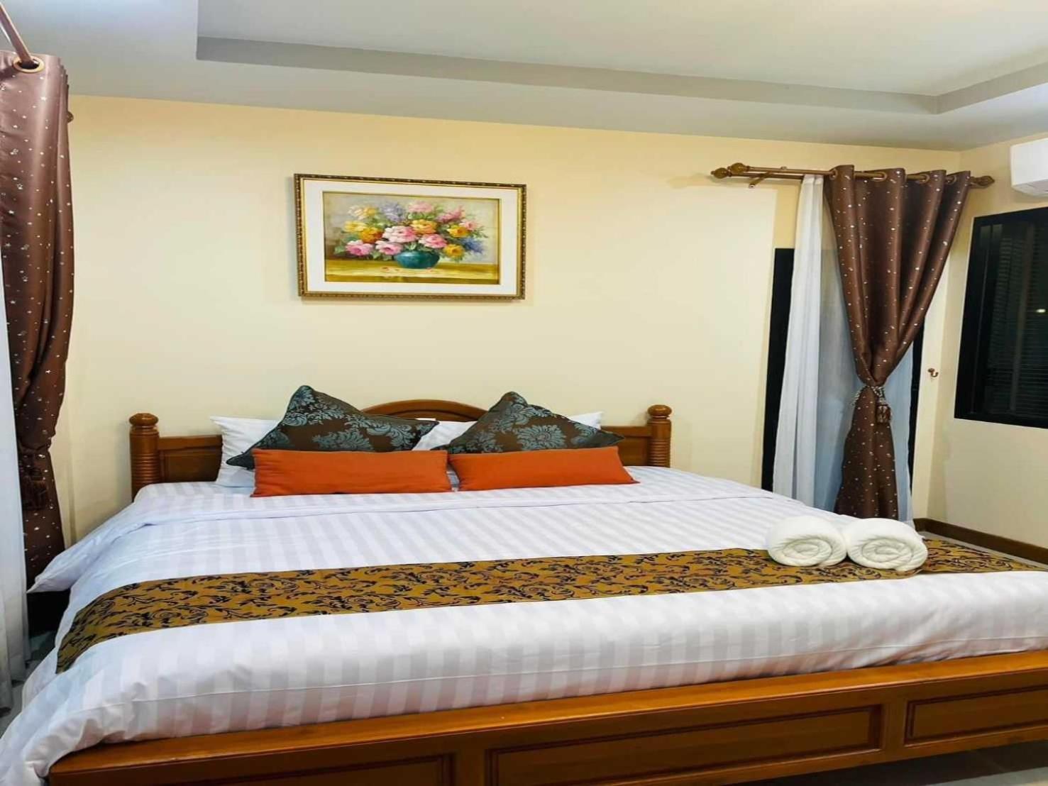 Capital O 75518 Baan Rose Resort Ao Luk Экстерьер фото